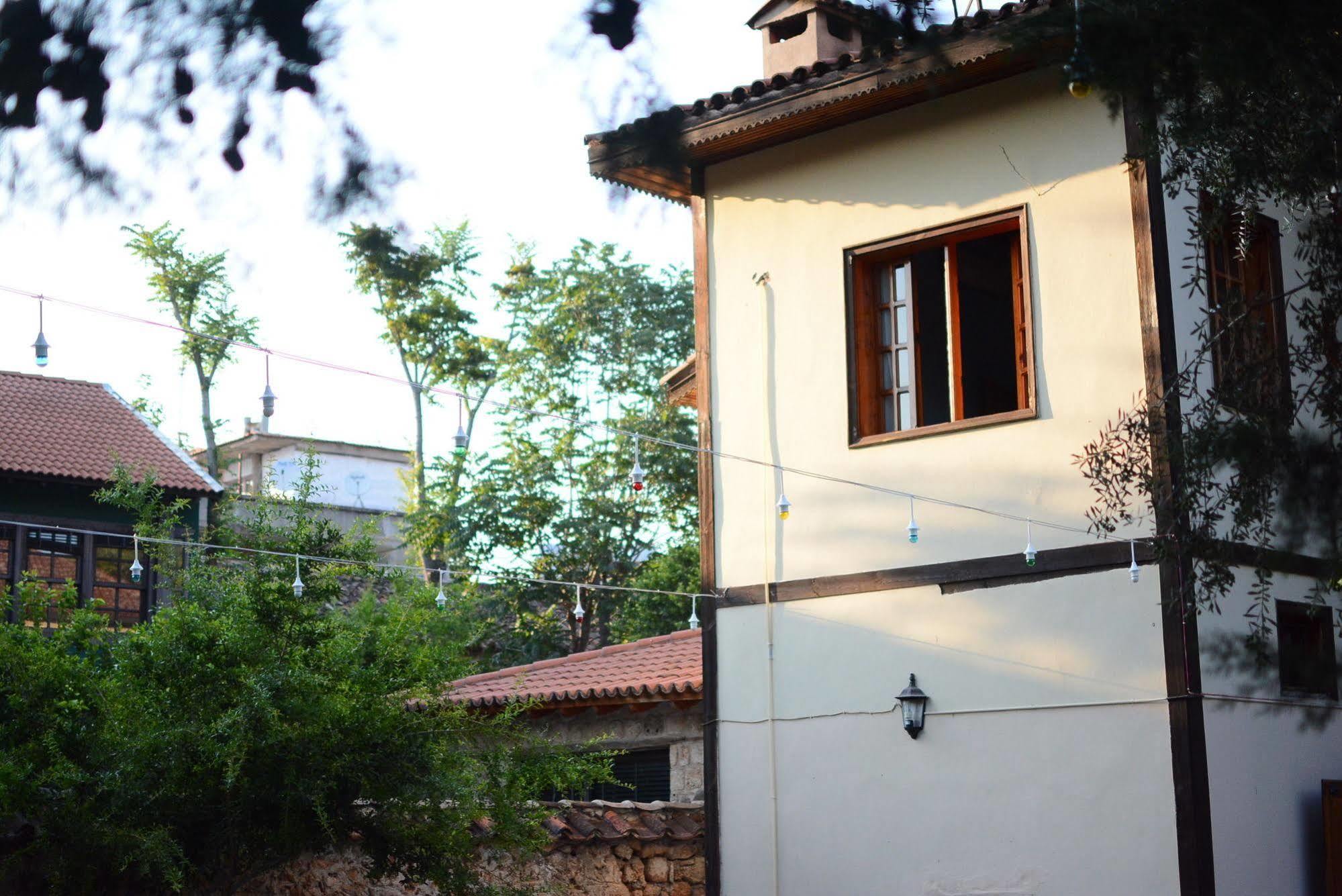 Otel Wood House Antalya Exteriör bild